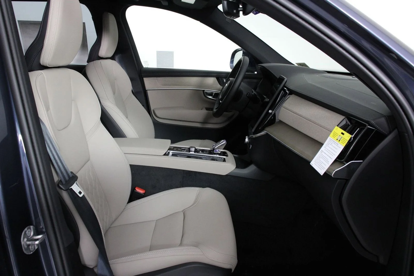New 2026 Blue Volvo T8 Plus image 10
