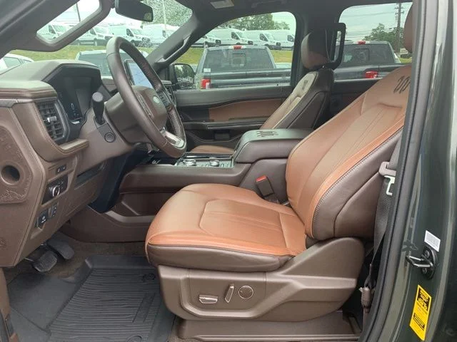 Used 2023 Green Ford King Ranch image 25