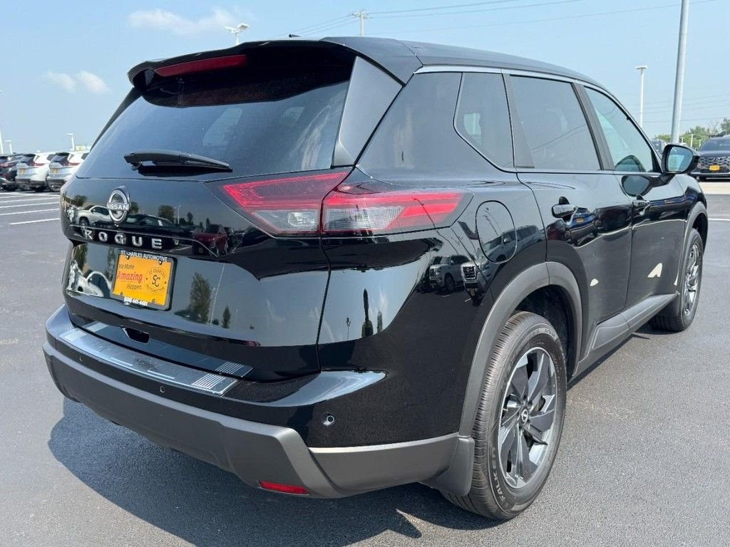 Used 2025 Black Nissan SV image 3