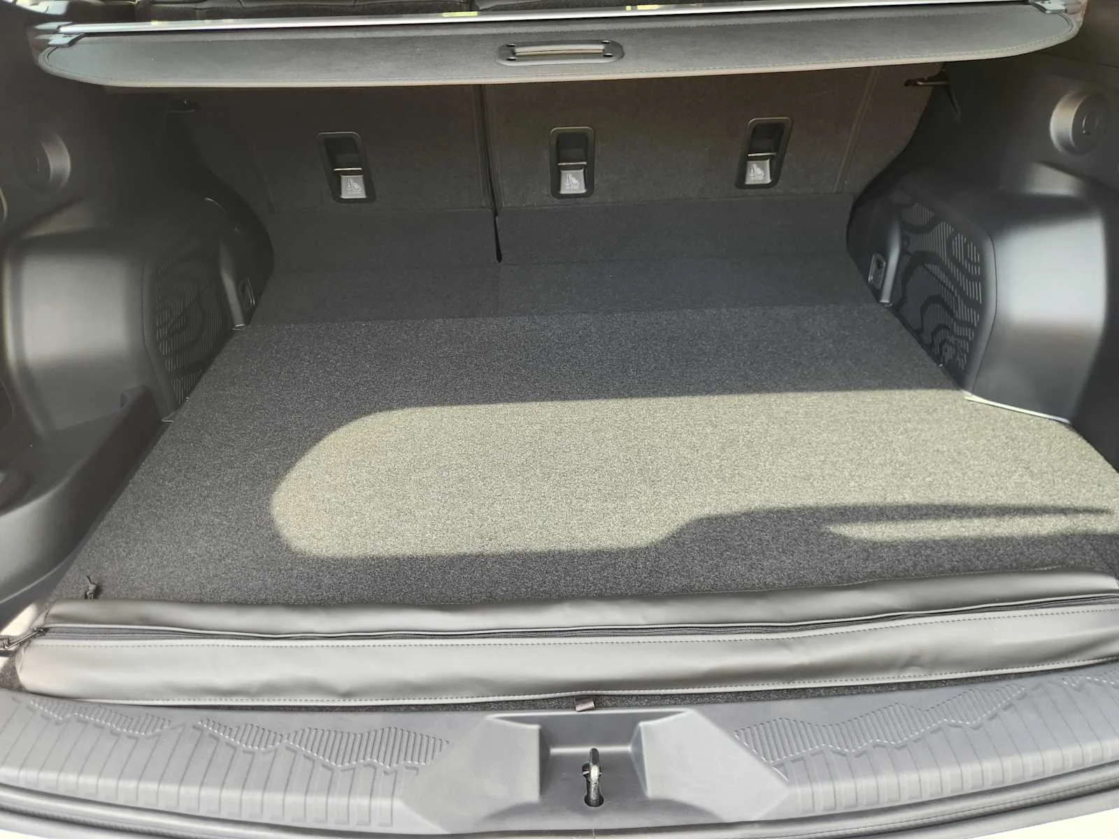 New 2026 CRYSTAL WHITE PEARL Subaru Limited Hybrid image 22