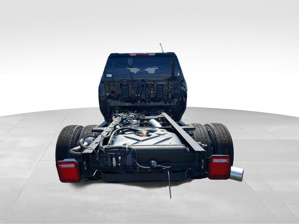 New 2026 Onyx Black GMC SLE image 28