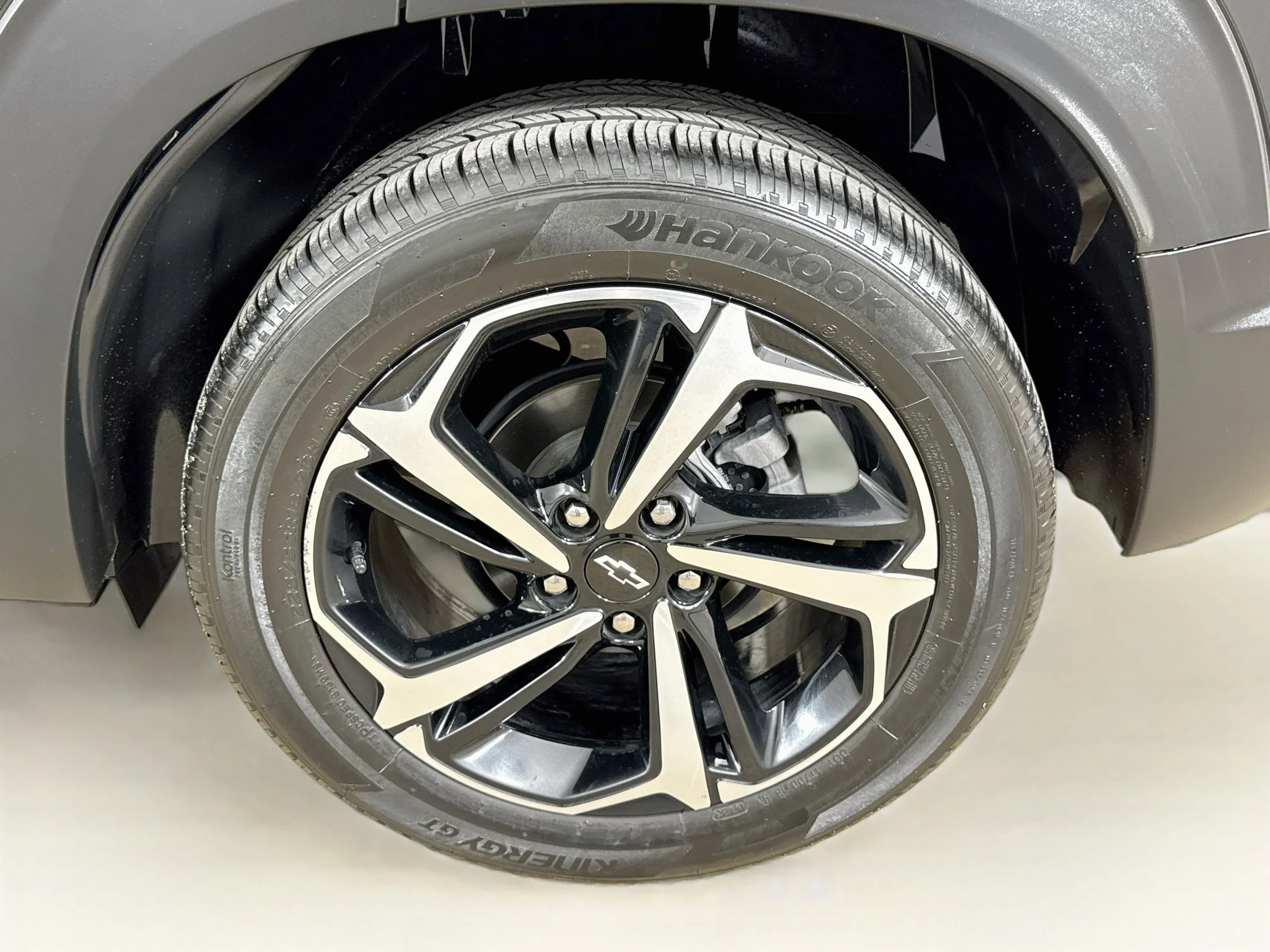 Used 2023 MOSAIC BLACK METALLIC Chevrolet RS image 32