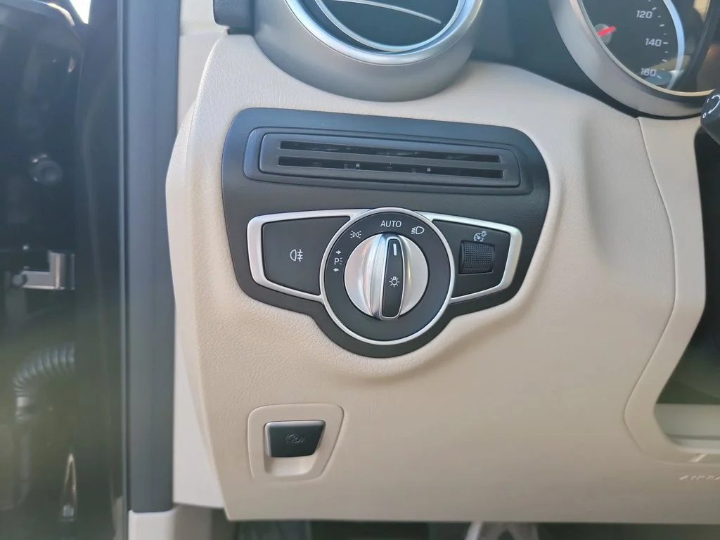 2020 Mercedes-Benz GLC GLC300 - Photo 18