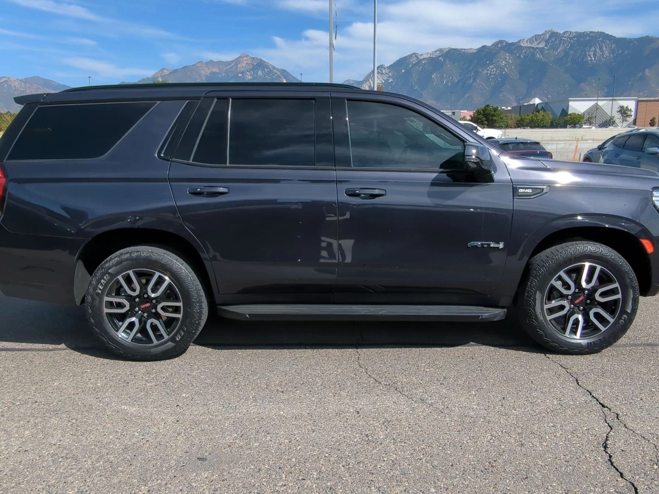 Used 2023 Onyx Black GMC AT4 image 7