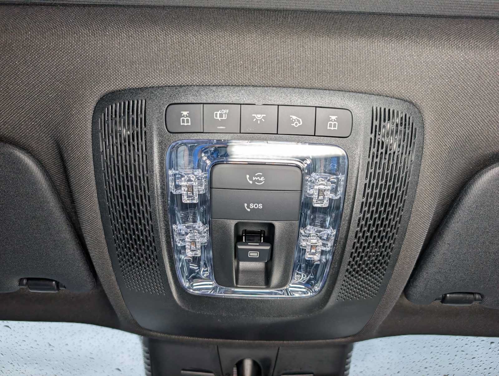 New 2026 Mountain Grey Metallic Mercedes-Benz GLB 250 image 27