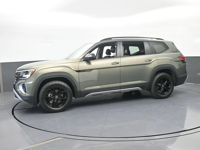 2024 Volkswagen Atlas 2.0T Peak Edition SE w/Technology