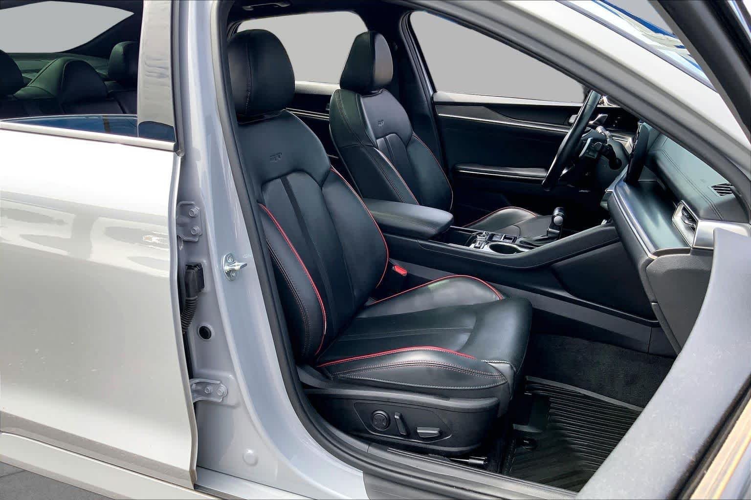Used 2023 Wolf Gray Kia GT image 9