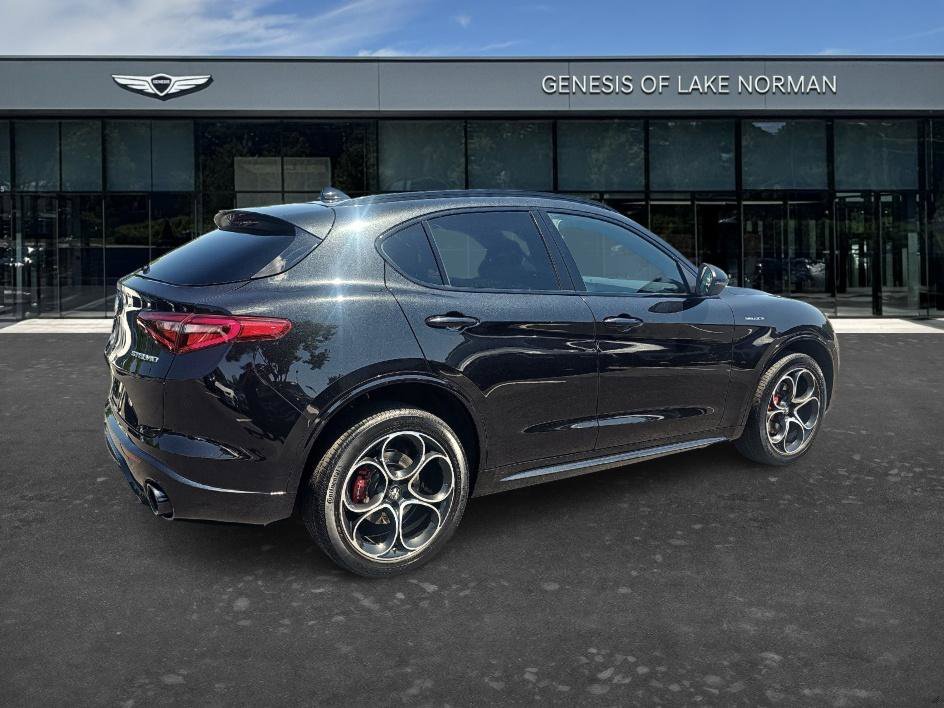 Used 2023 Vulcano Black Metallic Alfa Romeo Veloce image 5