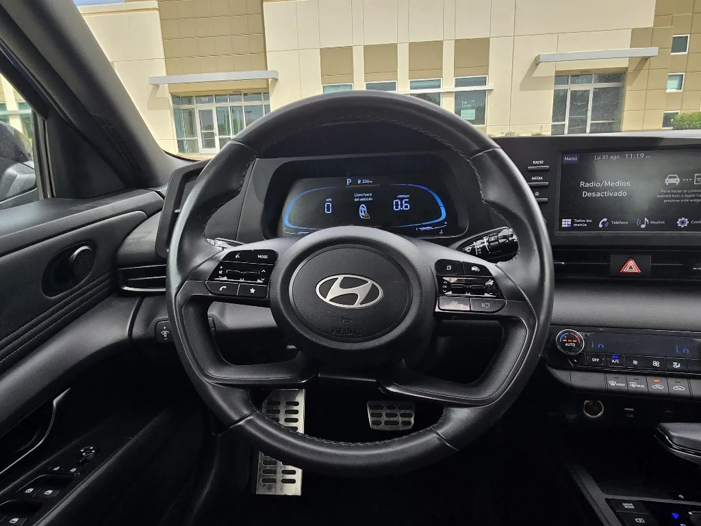 Used 2025 Intense Blue Hyundai SEL Sport image 28