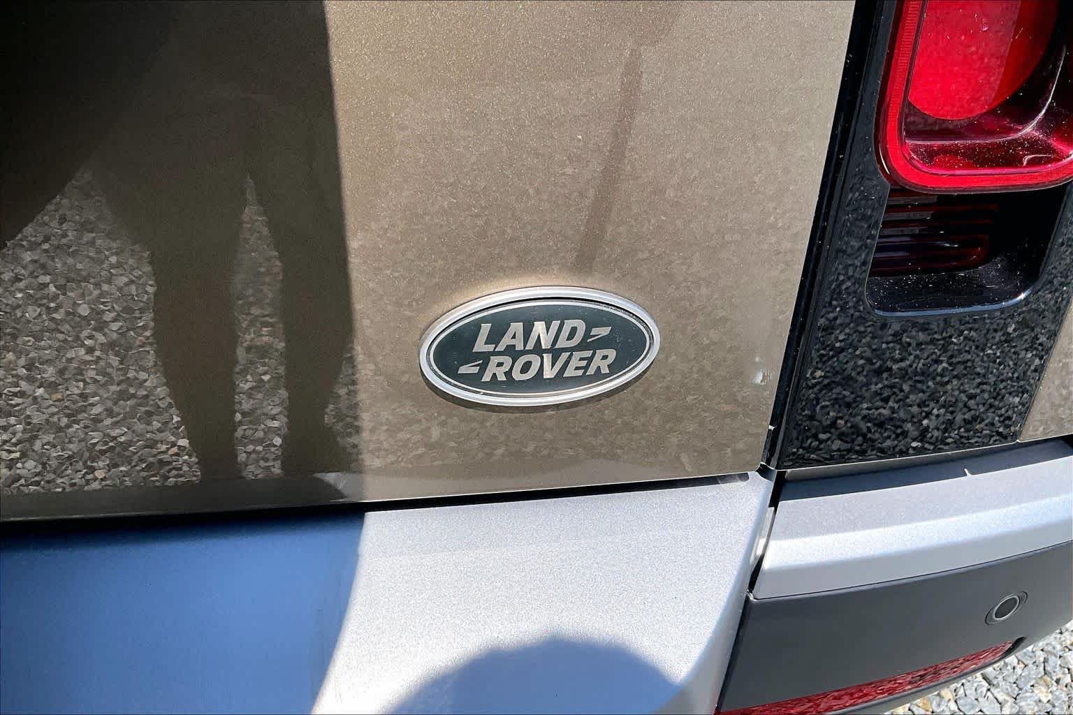 Used 2020 Gondwana Stone Metallic Land Rover HSE image 31