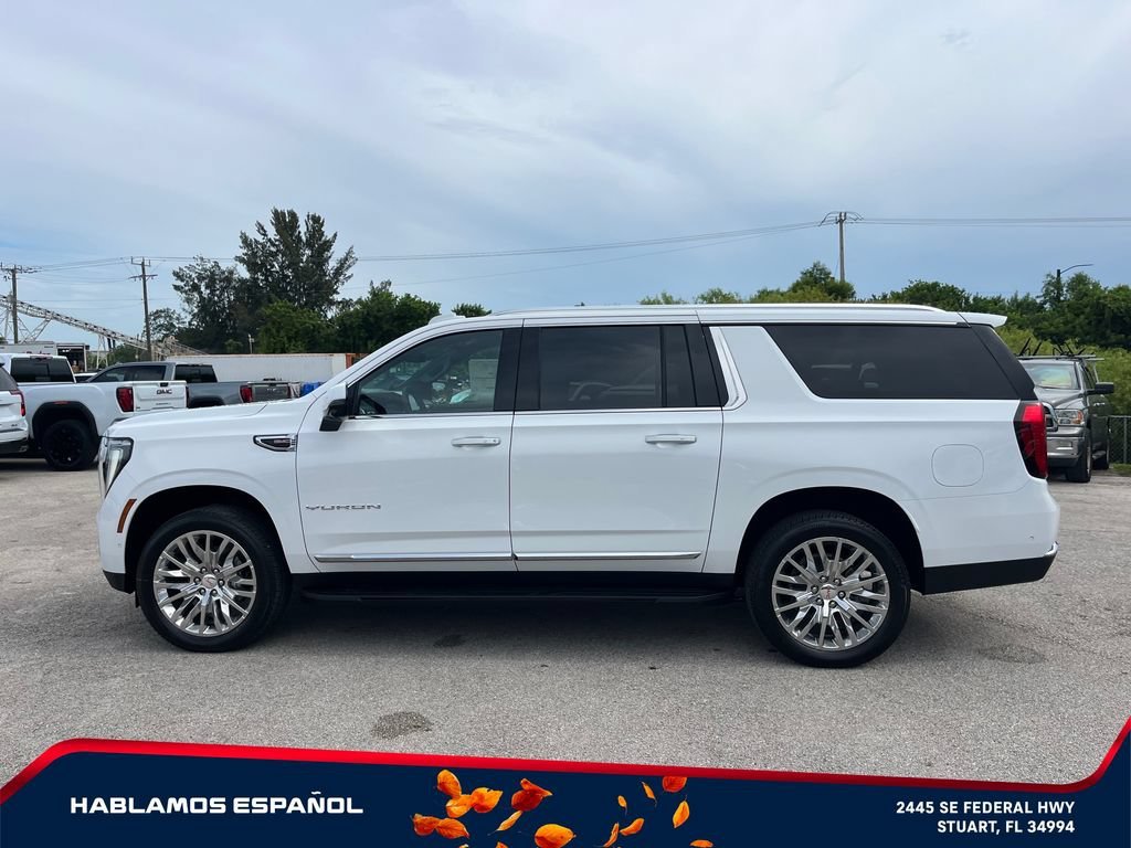 New 2026 Summit White GMC Elevation image 4