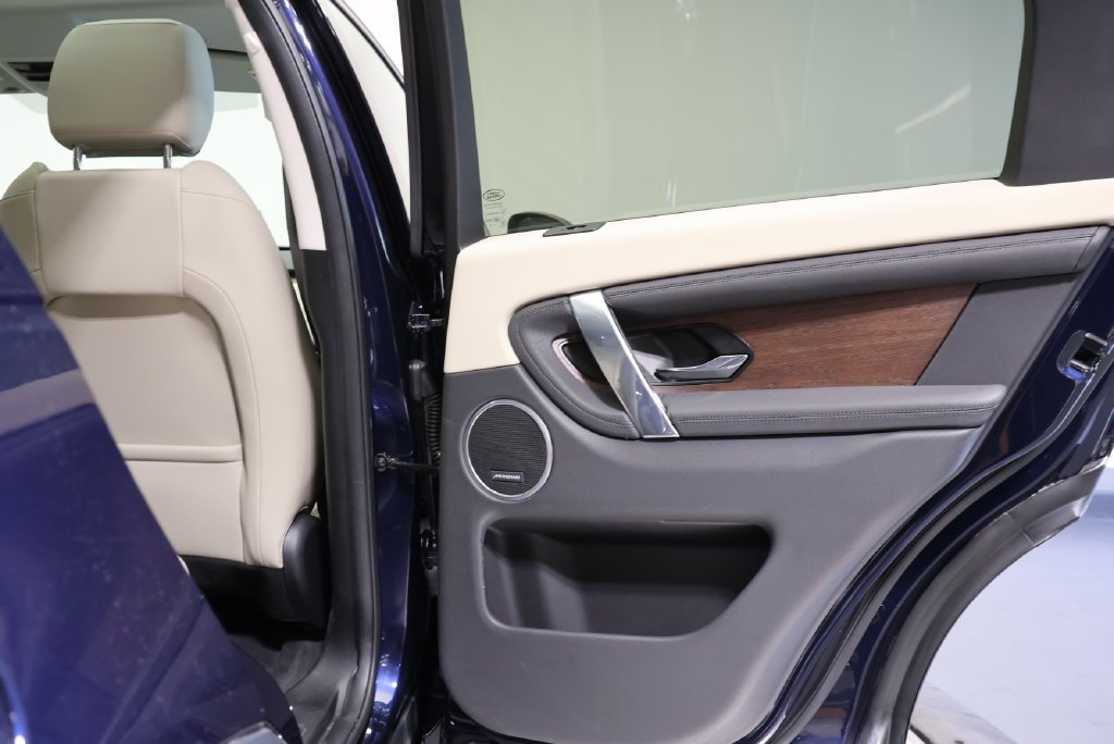 Certified Used 2023 Portofino Blue Metallic Land Rover SE image 42