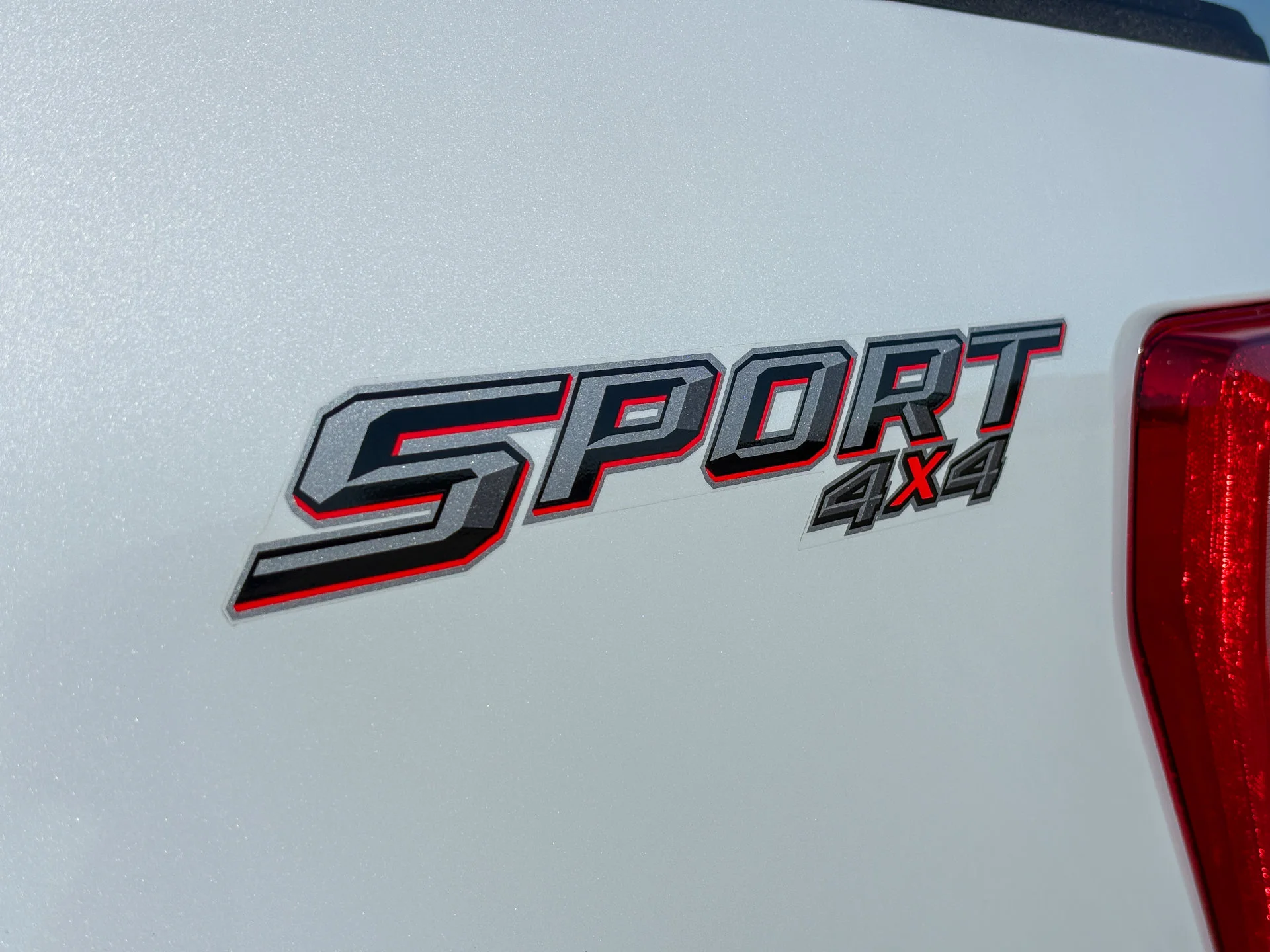 Used 2022 White Ford XLT image 6