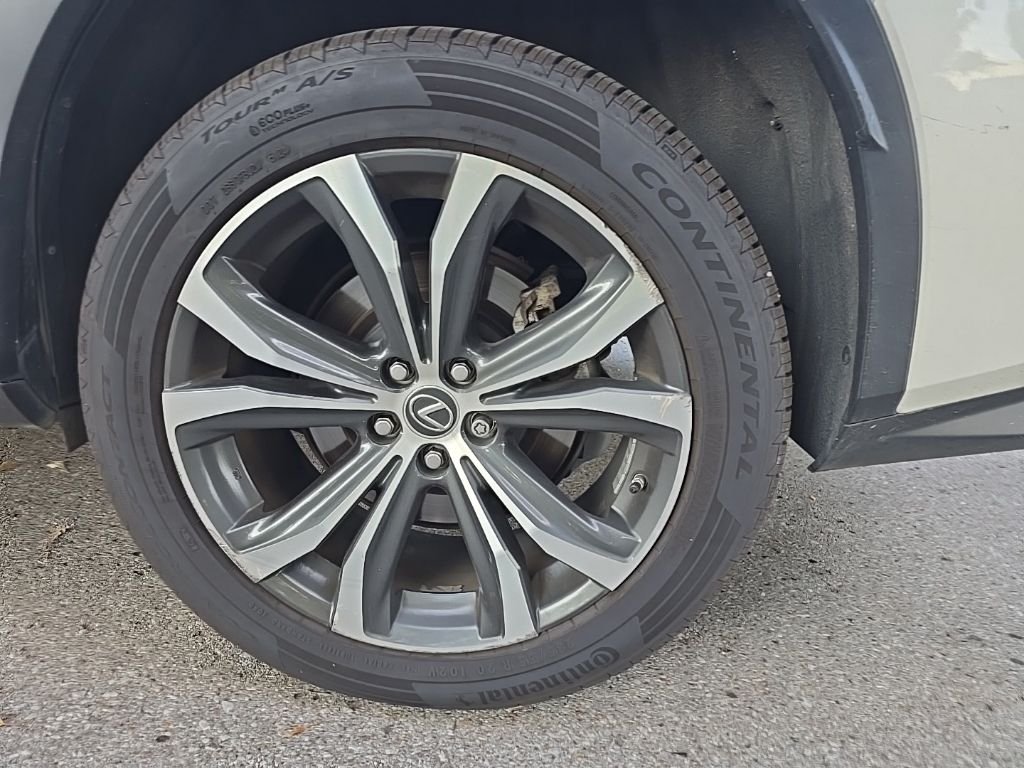 Used 2019 White Lexus 350 image 11