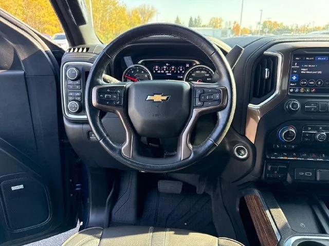 Used 2020 NORTHSKY BLUE METALLIC Chevrolet High Country image 16