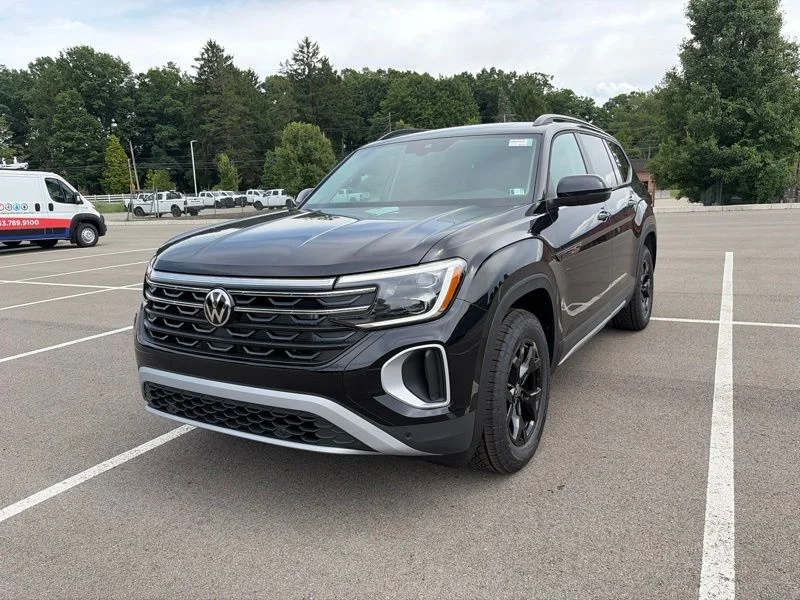 New 2026 Black Volkswagen Peak Edition image 10
