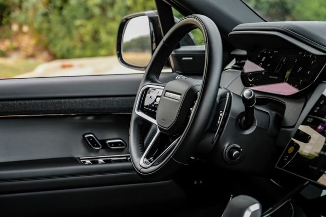 Used 2025 Black Land Rover SE image 16