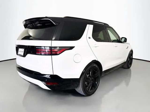 New 2026 Fuji White Land Rover Dynamic SE image 5
