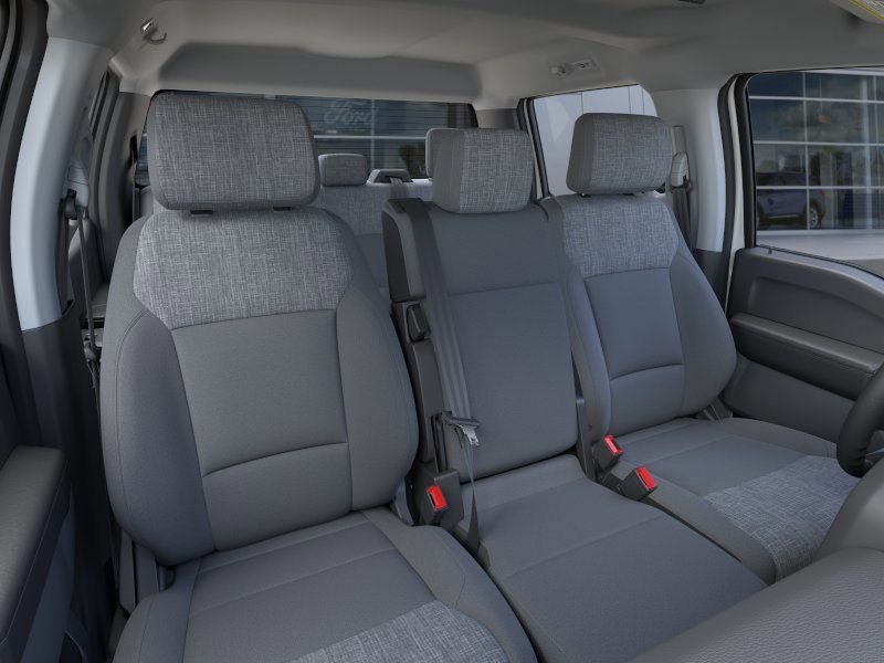 New 2026 Oxford White Ford XLT image 10