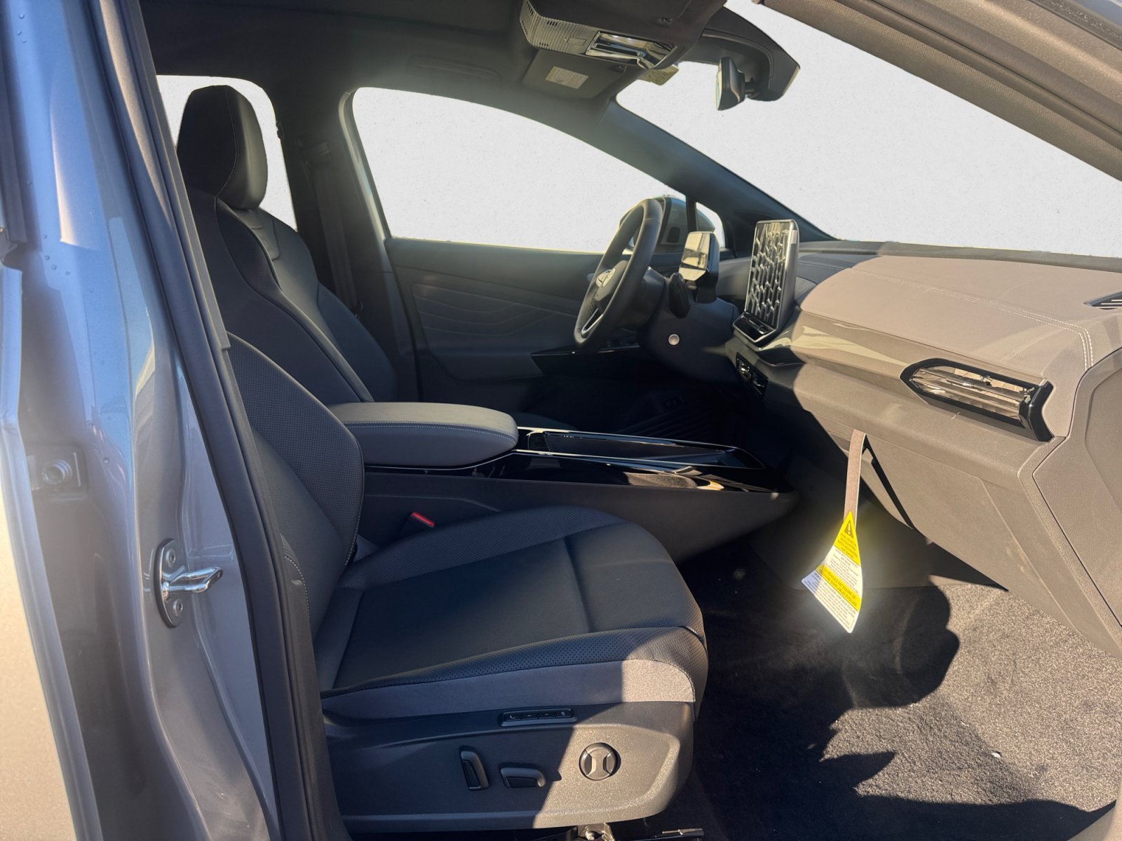 New 2026 Silver-Mist Volkswagen Pro S image 15