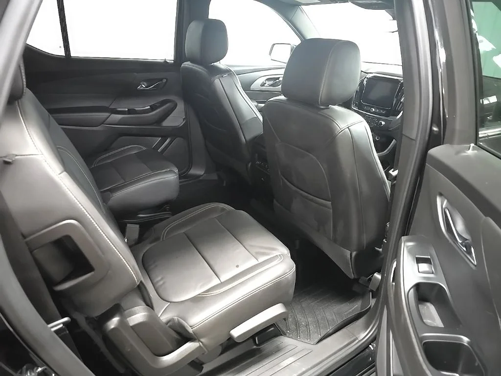 Used 2023 Black Chevrolet LT Leather image 18