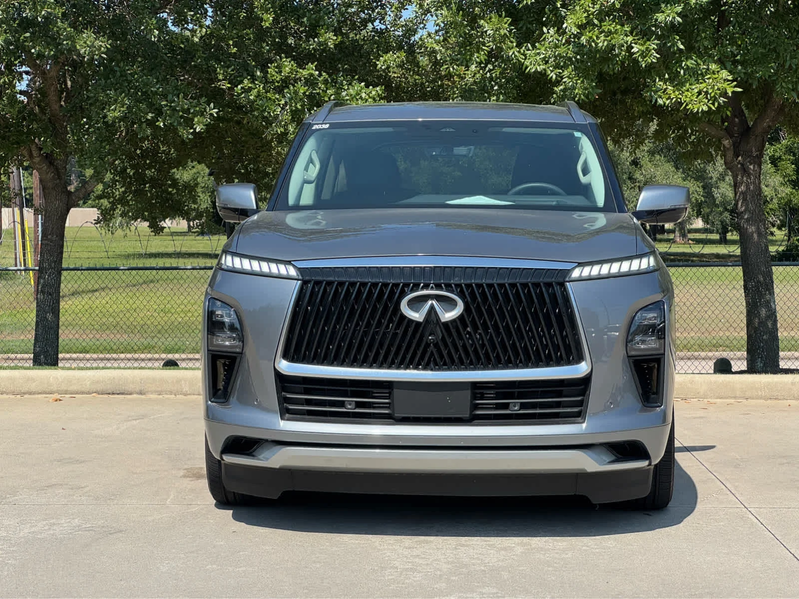 Certified Used 2026 Dynamic Metal INFINITI LUXE image 2