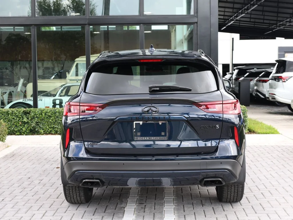 Certified Used 2025 Blue INFINITI SPORT image 6