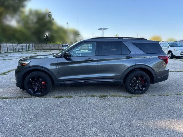 Used 2020 Gray Ford ST image 10