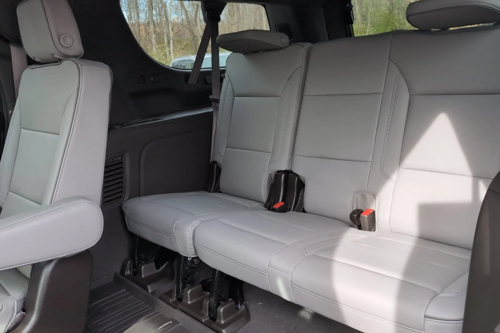 Used 2026 Downpour Metallic GMC Elevation image 16
