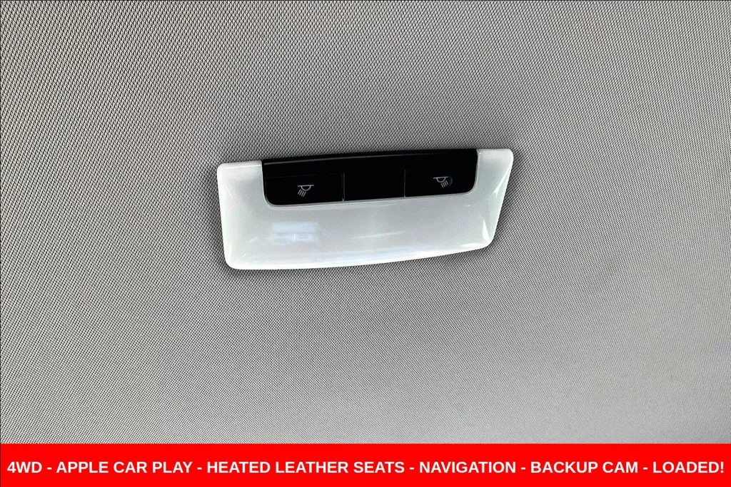Used 2022  Mitsubishi SE image 11