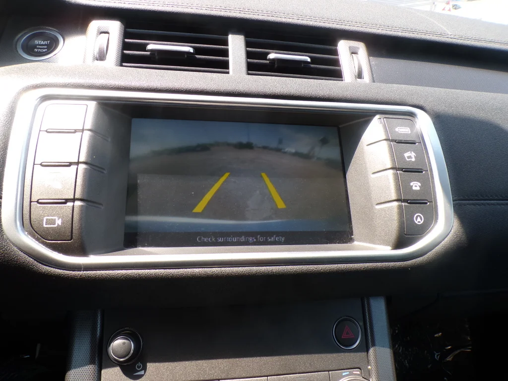 Used 2018 Fuji White Land Rover SE image 30