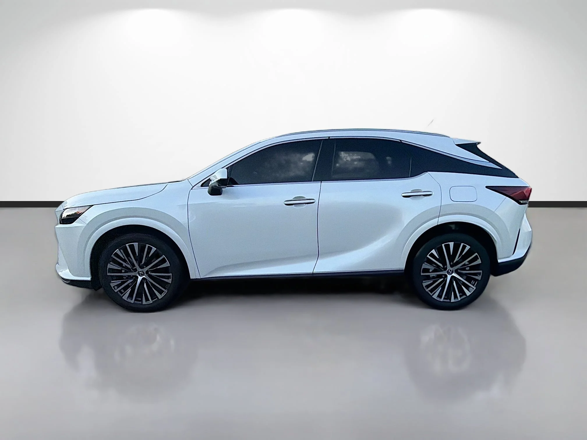 Used 2023 Eminent White Pearl Lexus RX 350 Premium Plus image 6