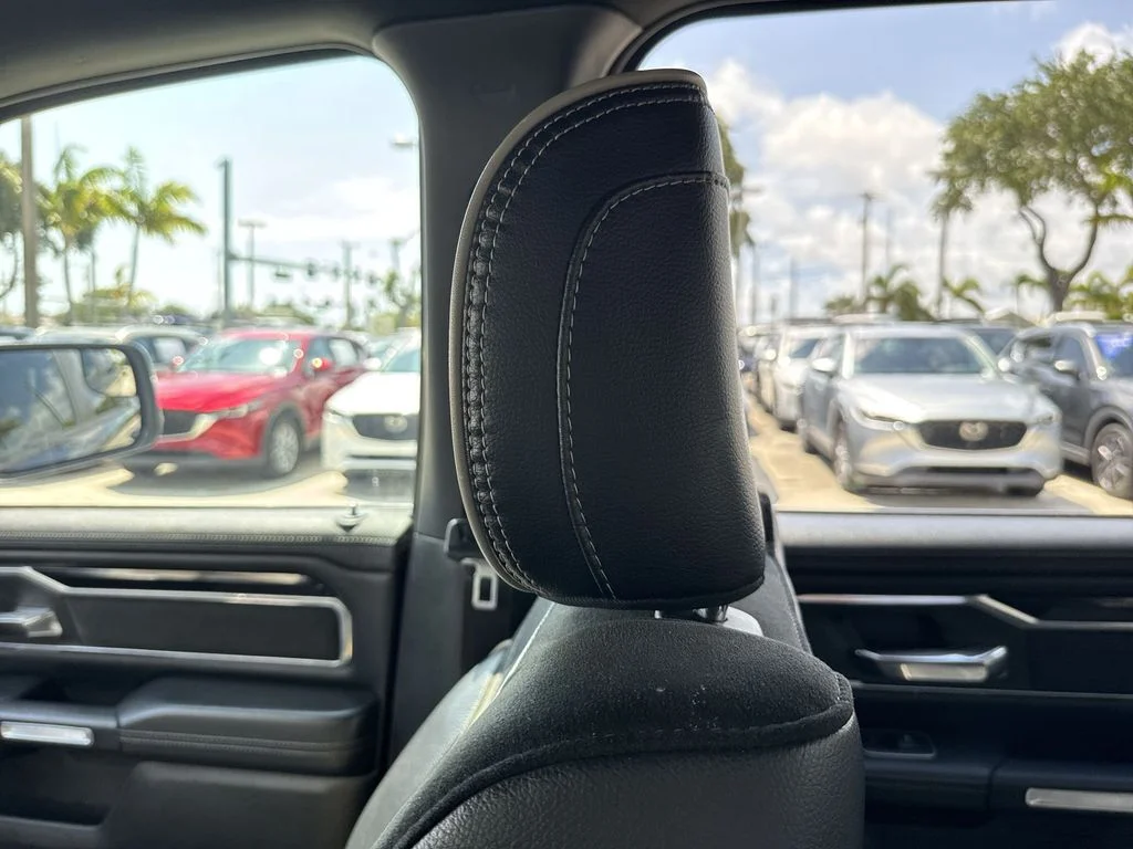 Used 2022 Diamond Black Ram Laramie image 16