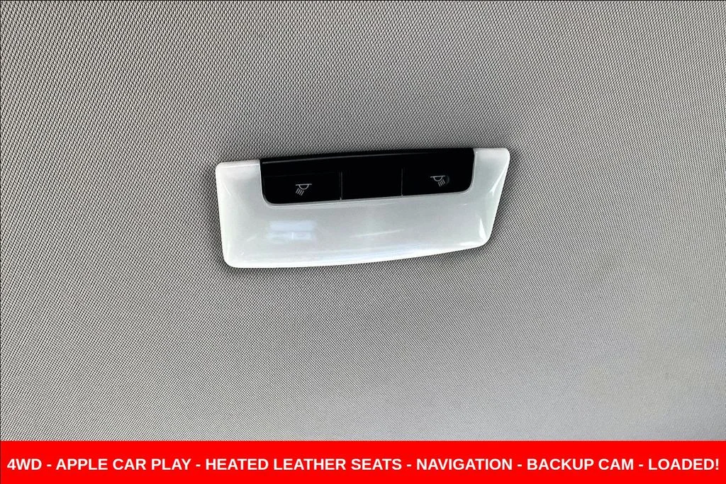 Used 2022  Mitsubishi SE image 11