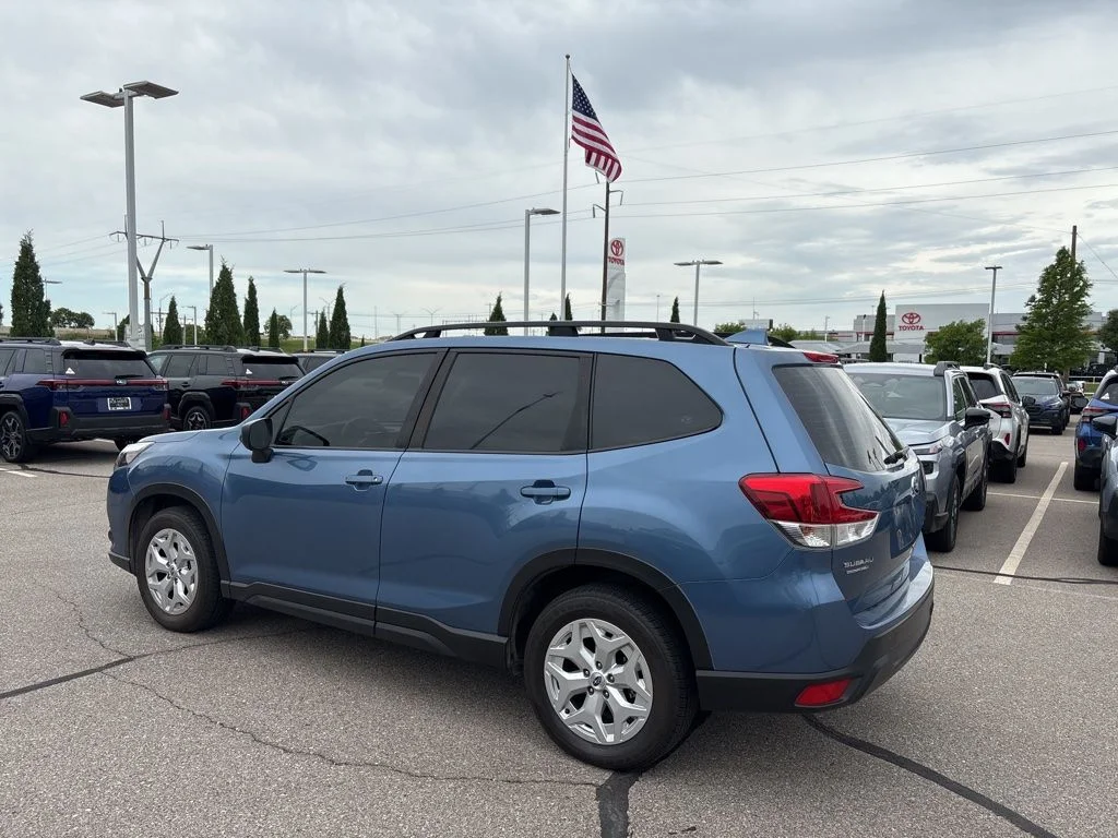 Used 2023 Blue Subaru Base image 6