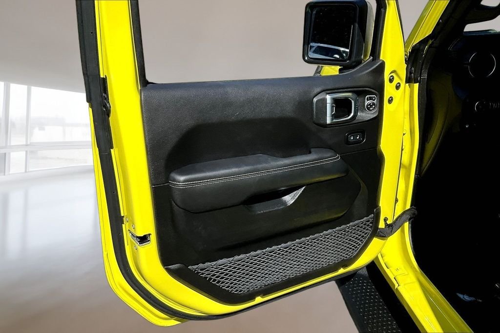 Used 2022 High Velocity Clearcoat Jeep Unlimited Sahara 4xe image 19