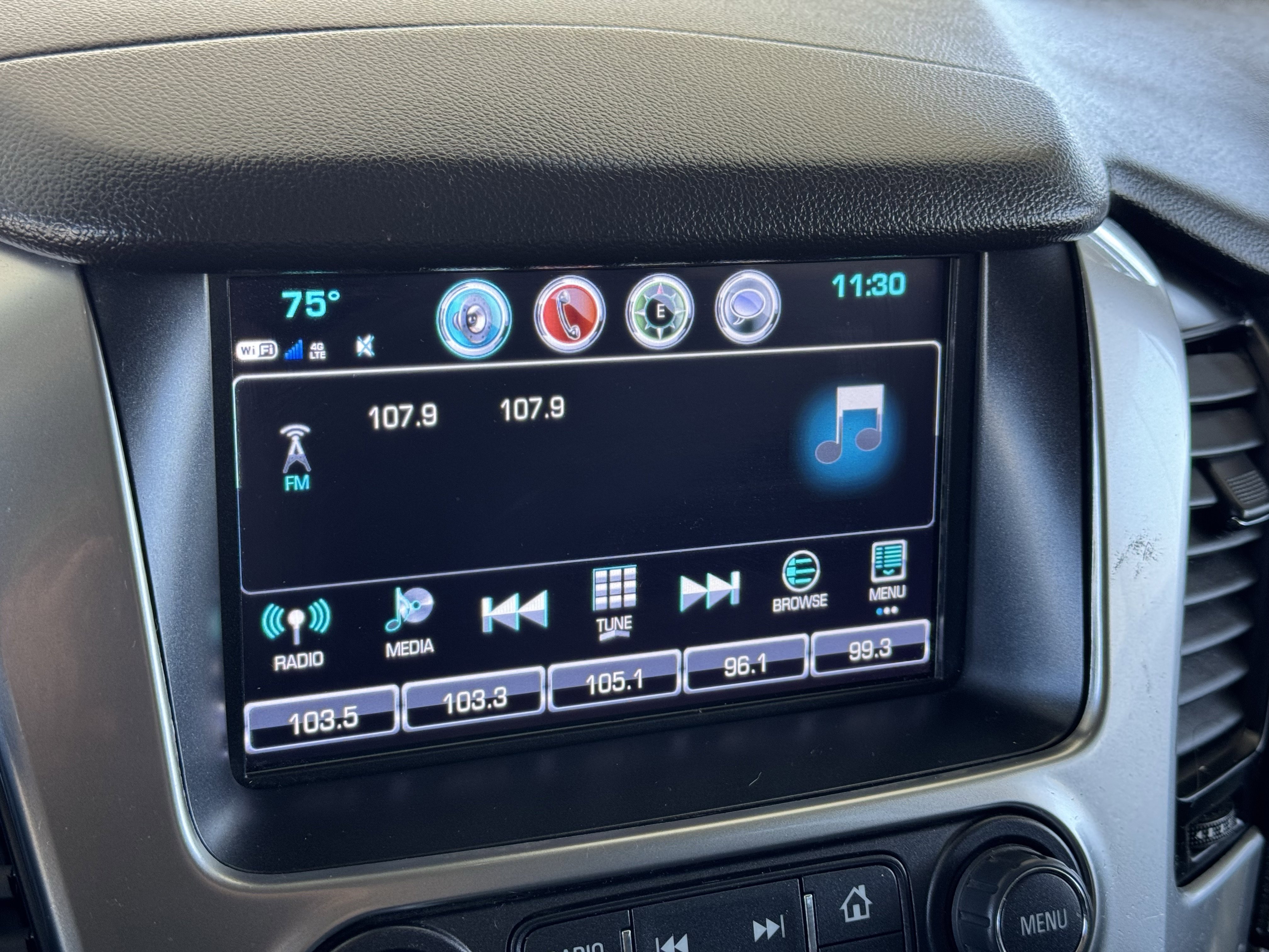 Certified Used 2019 SUMMIT WHITE Chevrolet Premier image 28