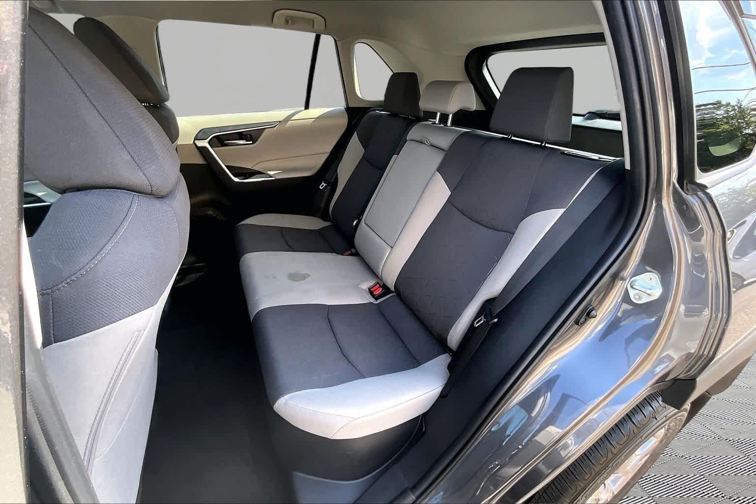 Used 2024 Magnetic Gray Metallic Toyota Hybrid XLE image 21