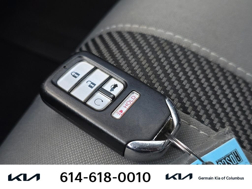 Used 2017  Honda EX image 34