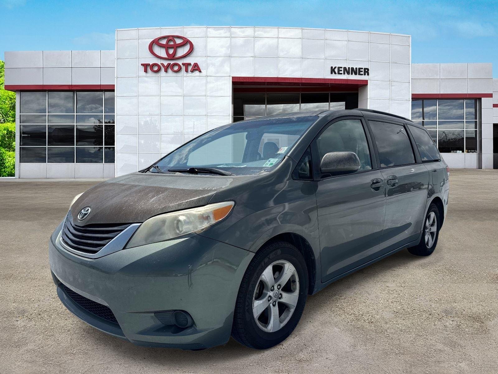 Used 2014 Cypress Pearl Toyota LE image 3