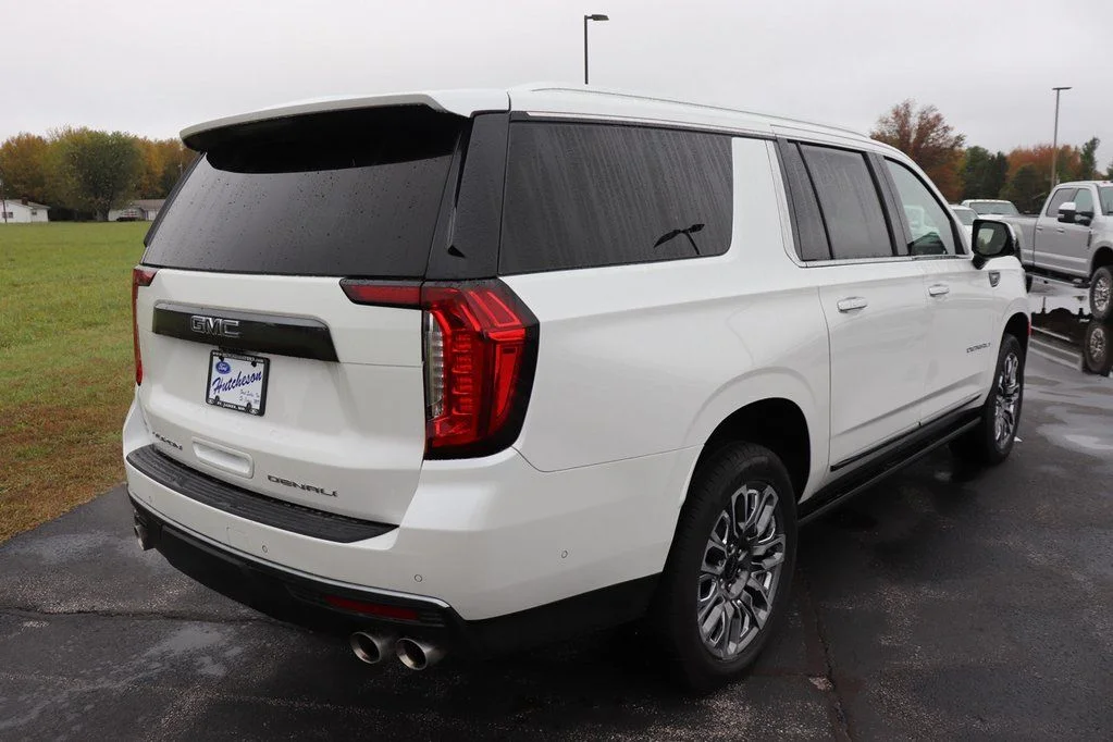 2023 GMC Yukon XL Denali Ultimate - Photo 18