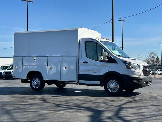 New 2024 Oxford White Ford Cutaway image 20