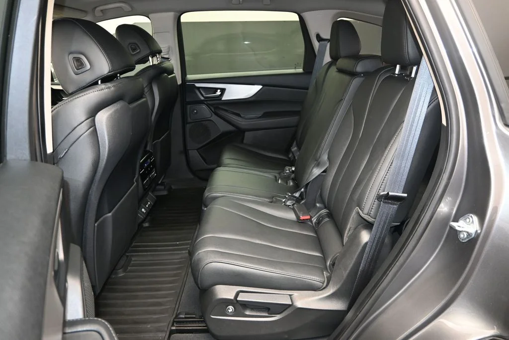Used 2025 Black Acura Base image 12