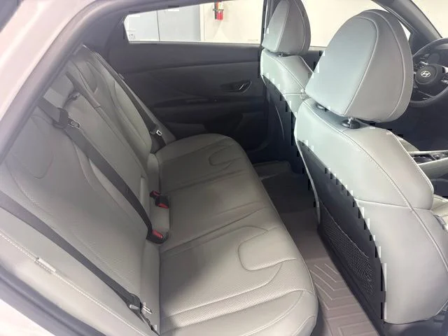 Used 2025 White Hyundai Limited image 25
