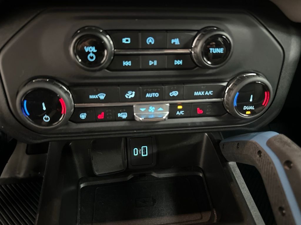 Used 2022 Orange Ford Wildtrak image 22