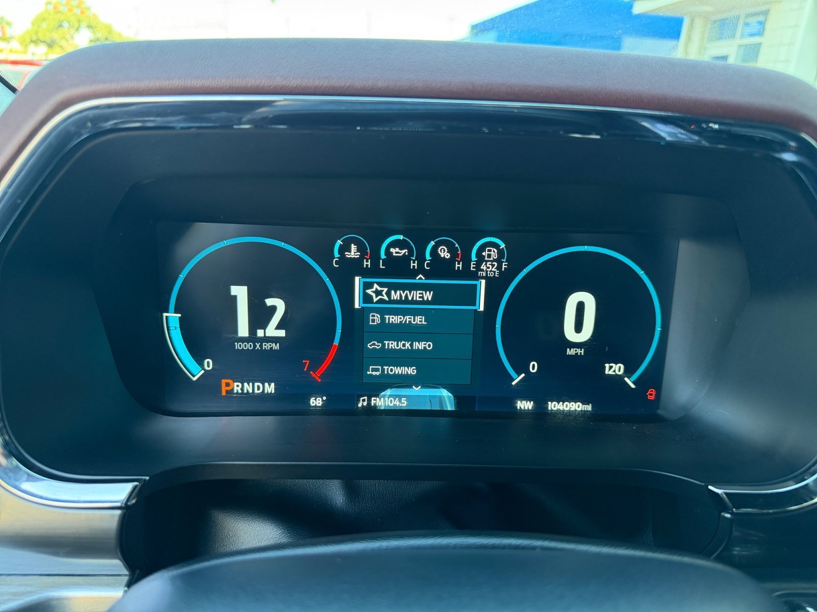 Used 2022 Light Blue Clearcoat Metallic Ford LARIAT image 16