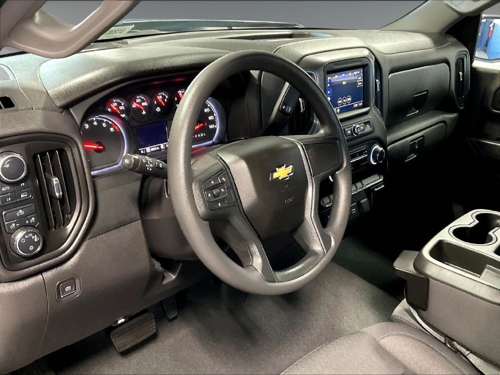 Used 2023 Gray Chevrolet Custom image 8