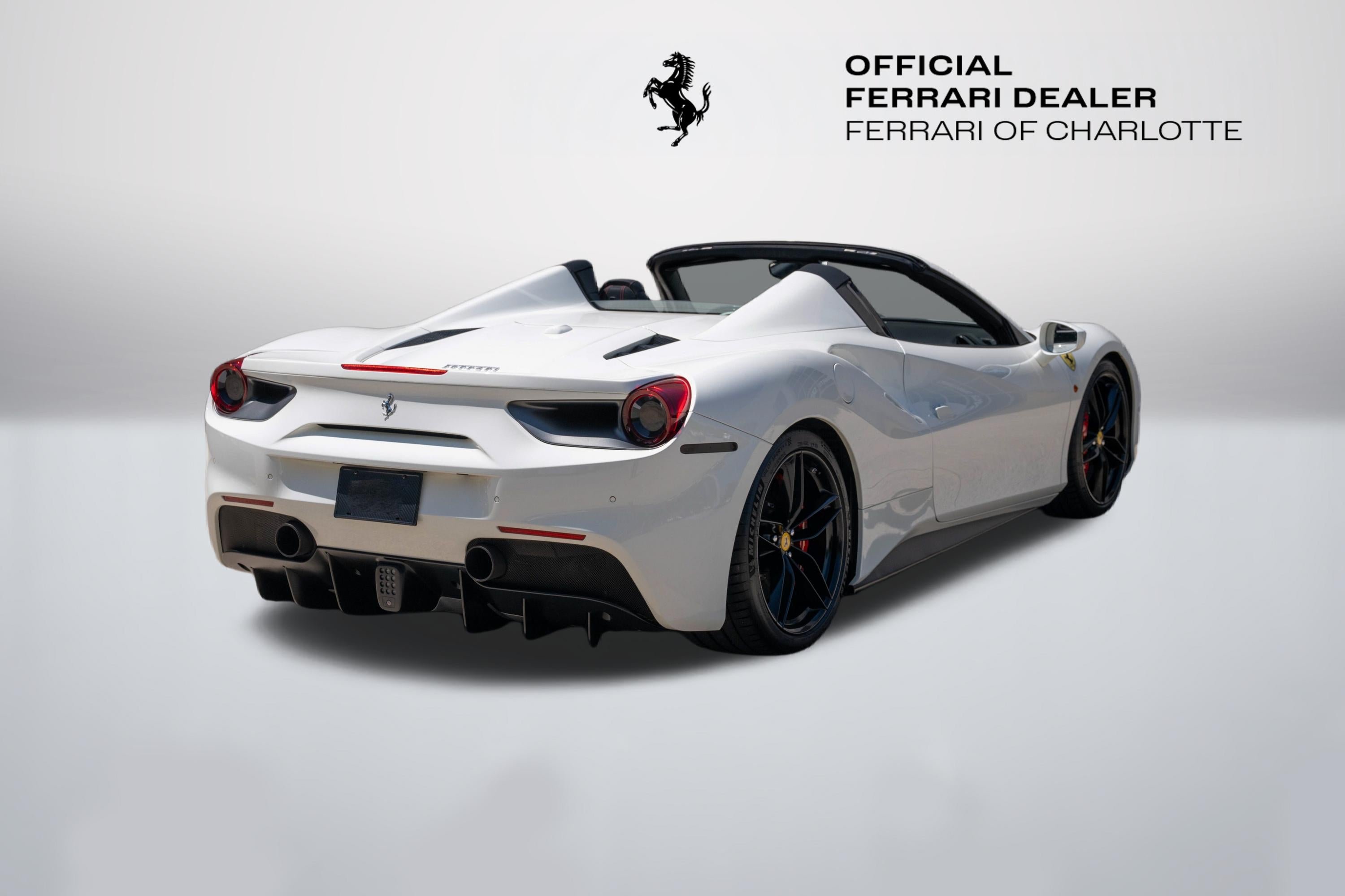 Used 2018 Bianco Avus Ferrari Base image 8