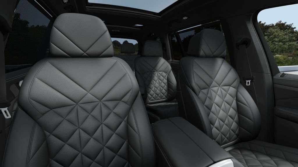 New 2027 Black Sapphire Metallic BMW xDrive40i image 38