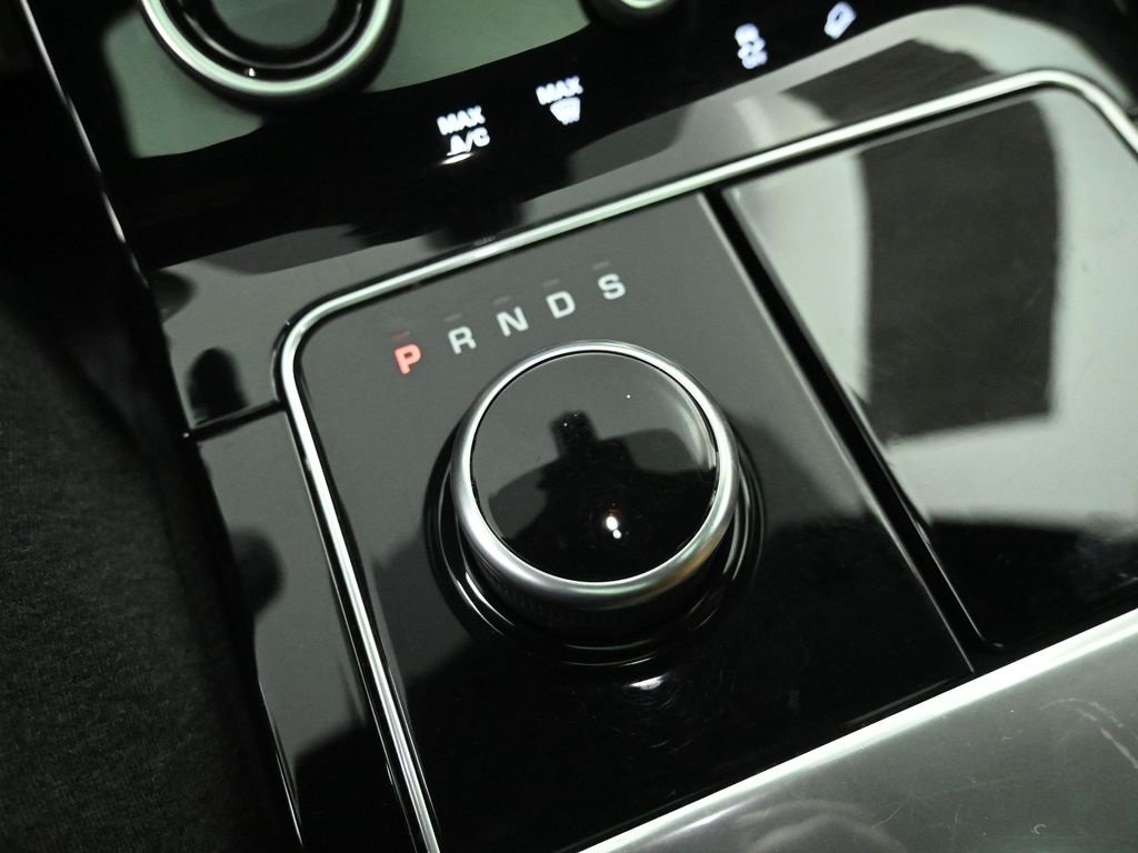 2020 LAND ROVER RANGE ROVER VELAR - Image 15